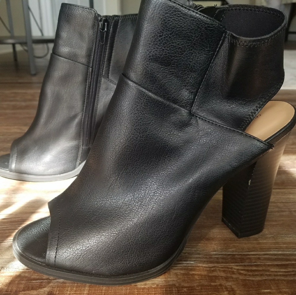 Black heels